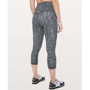 Lululemon Align Crop *21" Diffuse Starlight Black